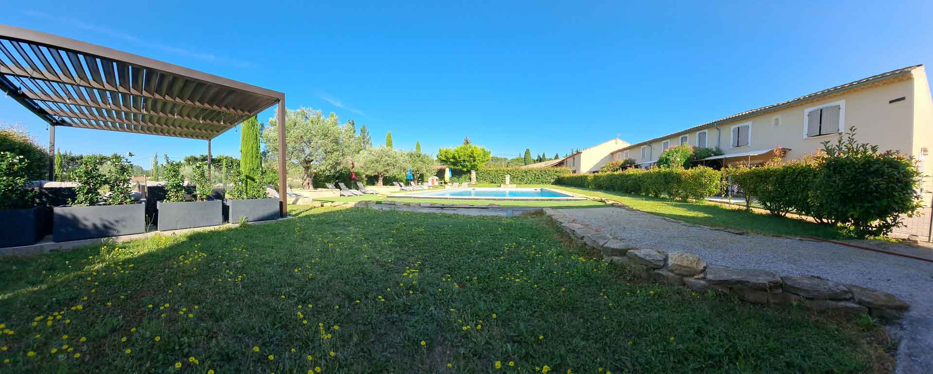 piscine gites a orange